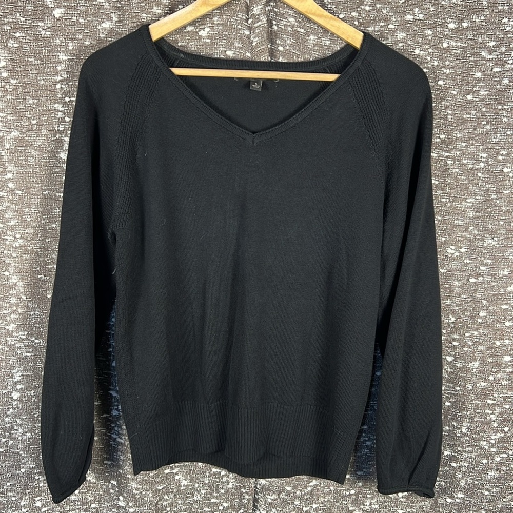 Banana Republic‎ Black Scoop V Neck Long Sleeve Sweater Plain Blank